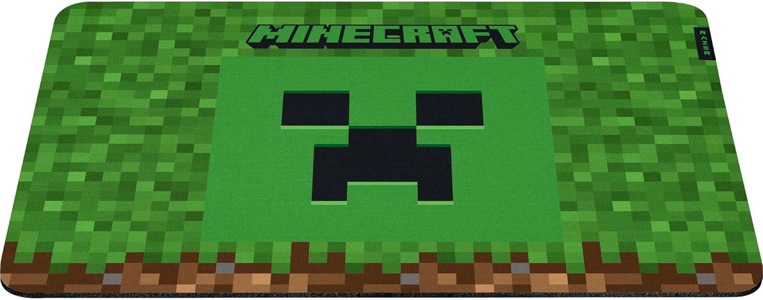 Razer Gigantus V2 Medium Gaming Mouse Pad - Minecraft Edition - Soft Surface for Precision and Contro — thumbnail 3 of 8