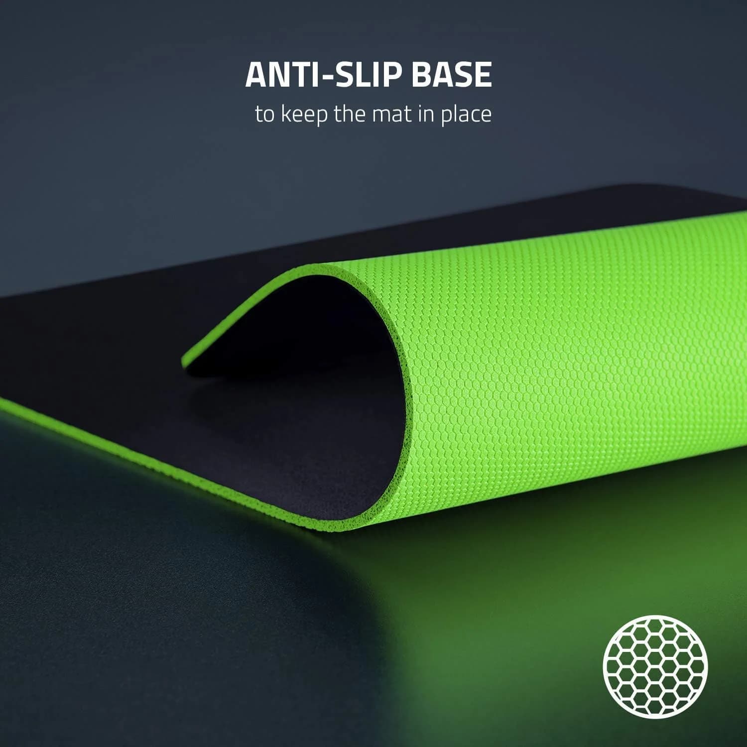 Razer Gigantus V2 - Soft Gaming Mouse Mat for Speed and Control (Non-Slip Rubber, Textured Micro-Weave Cloth) Black — thumbnail 3 of 9