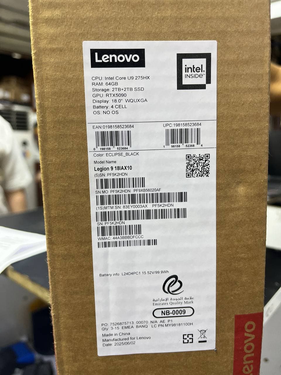 Lenovo Legion 9, NVIDIA GeForce RTX 5090 24GB, Intel Core Ultra 9-275HX, RAM 64GB, SSD 4TB, 18.0 Inch WQUXGA (3840x2400) IPS 240Hz, Eclipse Black — thumbnail 8 of 8