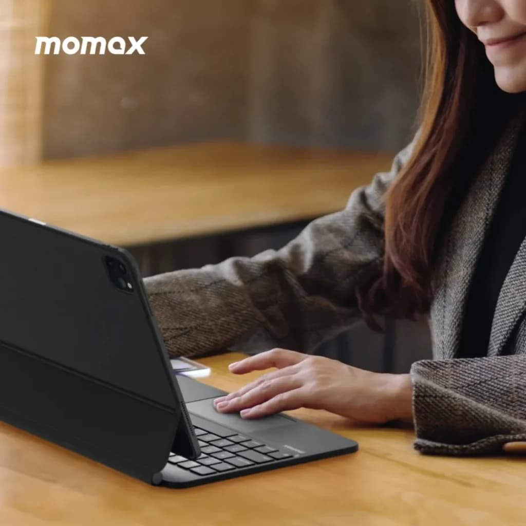 Momax MAG.LINK KB3MA Wireless Magnetic Keyboard For iPad - (Arabic Layout) — thumbnail 4 of 5